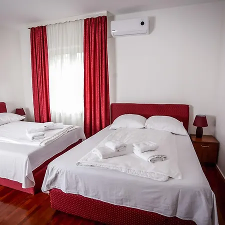 Guest house Bob 3*