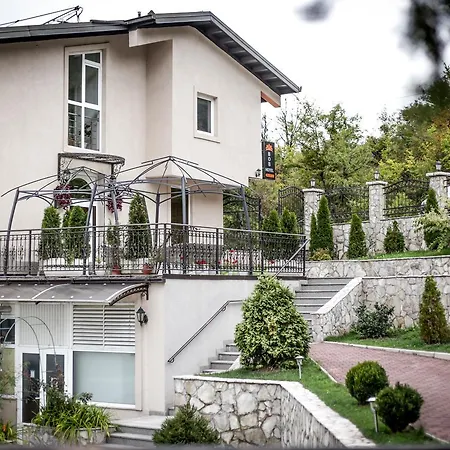 Bob 3* Sarajevo